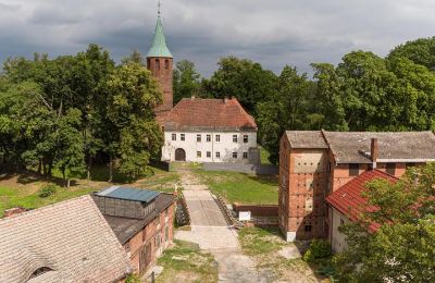 Hrad na prodej Karłowice, Zamek w Karłowicach, Opolské vojvodství, Přístup