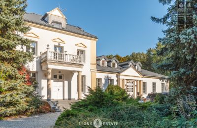 Zámeček Żychlin, Lodžské vojvodství
