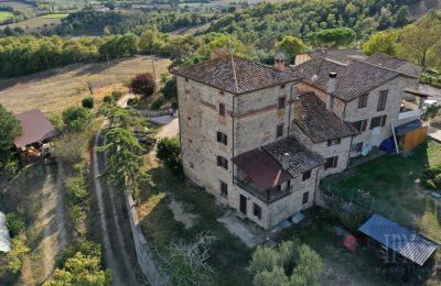 Historická věž na prodej 06019 Spedalicchio, Umbria:  