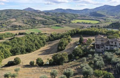 Historická věž na prodej 06019 Spedalicchio, Umbria:  