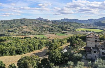 Historická věž na prodej 06019 Spedalicchio, Umbria:  