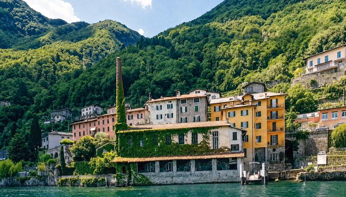 Historická nemovitost na prodej Brienno, Lombardie