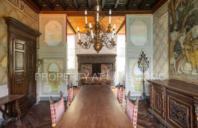 Historická vila na prodej Torno, Lombardia:  Fireplace
