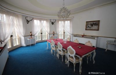 Zámeček na prodej Karlovy Vary, okres Karlovy Vary, Pohled na interiér 2