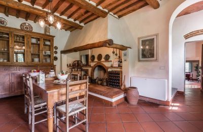 Historická vila na prodej Monsummano Terme, Toscana:  kuchynĕ