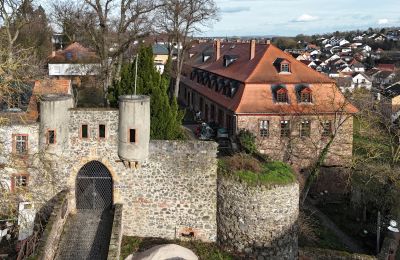 Nemovitosti, Zámek v Hesensku, nedaleko Frankfurtu nad Mohanem a Hanau