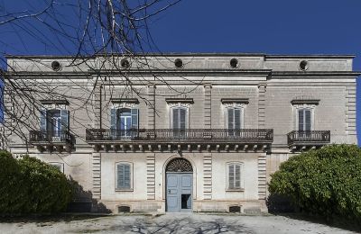 Městský palác Manduria, Puglia
