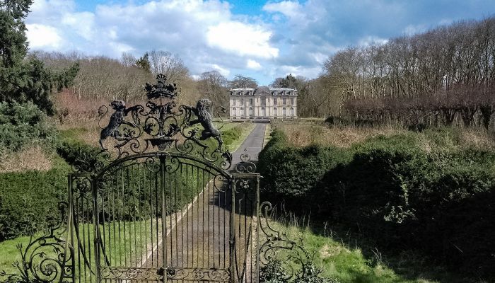 Zámek na prodej Chantilly, Hauts-de-France,  Francie
