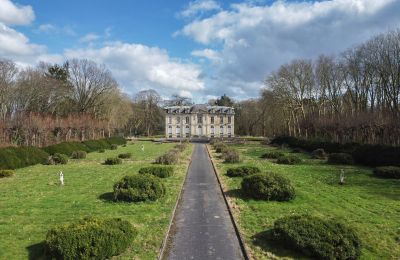 Zámek na prodej Chantilly, Hauts-de-France, Přístup
