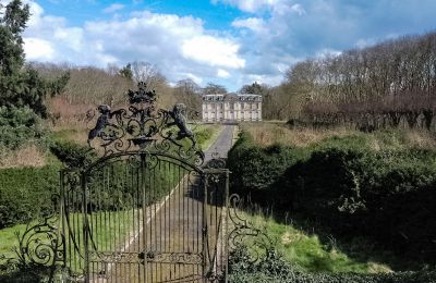 Zámek/Palác Chantilly, Hauts-de-France