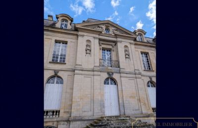 Zámek/Palác na prodej Chantilly, Hauts-de-France:  