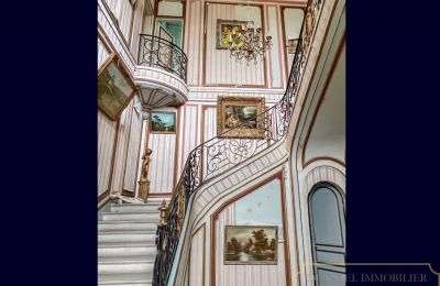 Zámek na prodej Chantilly, Hauts-de-France, Schodiště