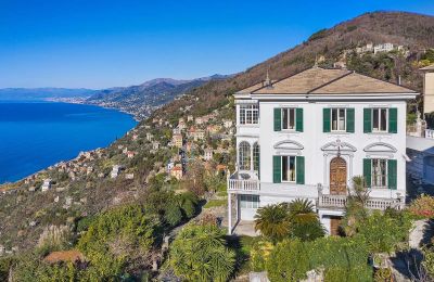 Nemovitosti, Exkluzivní historická vila v Ligurii s fantastickým výhledem na moře