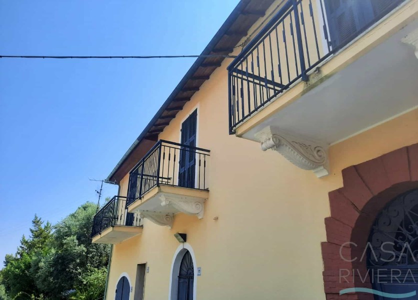 Obrázky Landhaus in Cisano sul Neva / Conscente