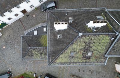 Městský dům na prodej 53945 Blankenheim, Nordrhein-Westfalen, Ansicht Walmdächer Haupthaus und Anbau