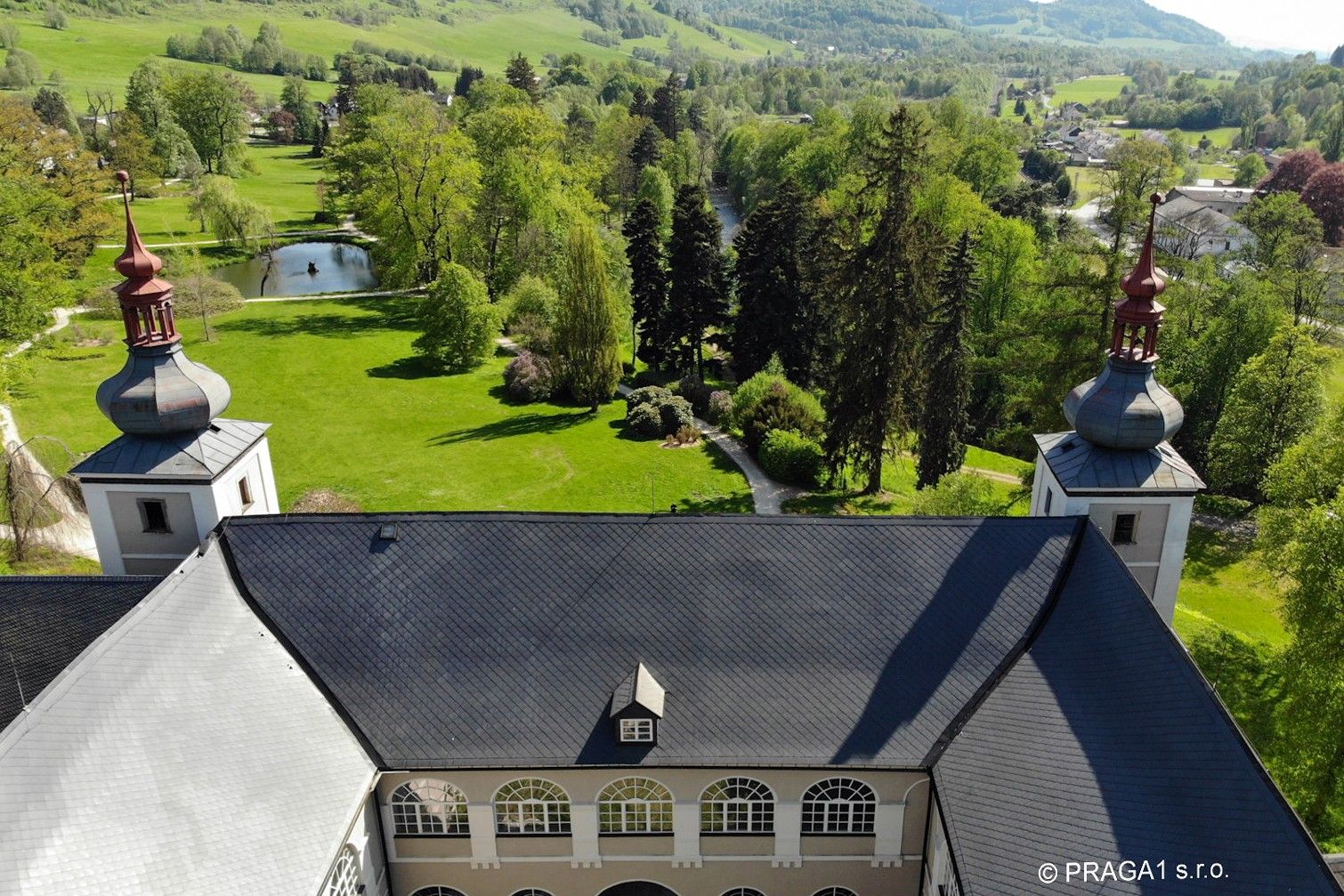 Obrázky Zámek ve východních Čechách - ideální pro lékaře nebo hoteliéry