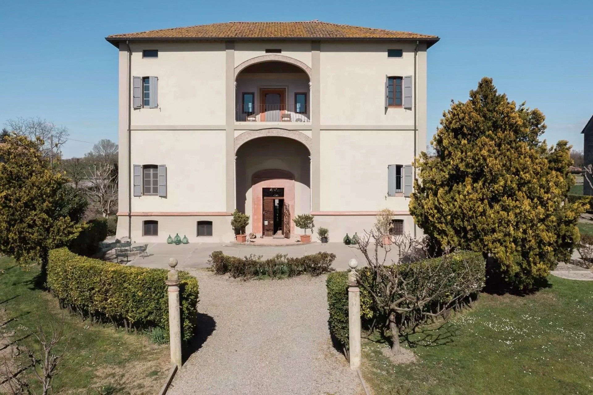 Obrázky Vila s malou vinicí severně od Parmy