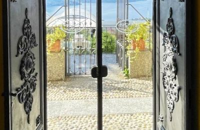 Historická vila na prodej Bee, Piemonte, Eingang