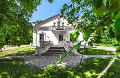 Zámek na prodej 05-332 Żaków, Mazovia, Boční pohled