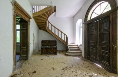 Zámeček Lubiatów, Lodžské vojvodství