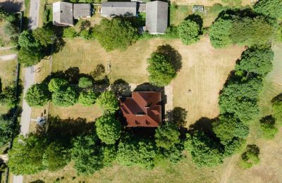 Historická vila na prodej Piaski, Wolności 19, Lodžské vojvodství, Pozemek