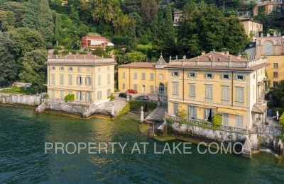 Apartmán v historické budově Torno, Lombardia