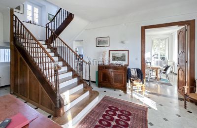 Zámeček na prodej Pau, Nouvelle-Aquitaine, Vstupní hala