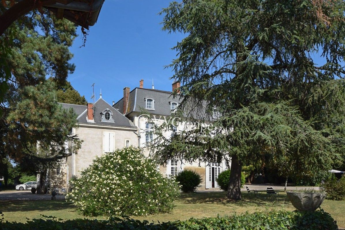 Obrázky Zámeček v soukromé lokalitě ve Villeneuve-sur-Lot