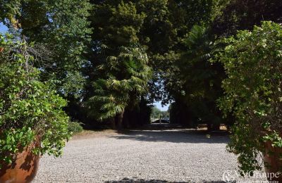 Zámeček na prodej Villeneuve-sur-Lot, Nouvelle-Aquitaine, Přístup
