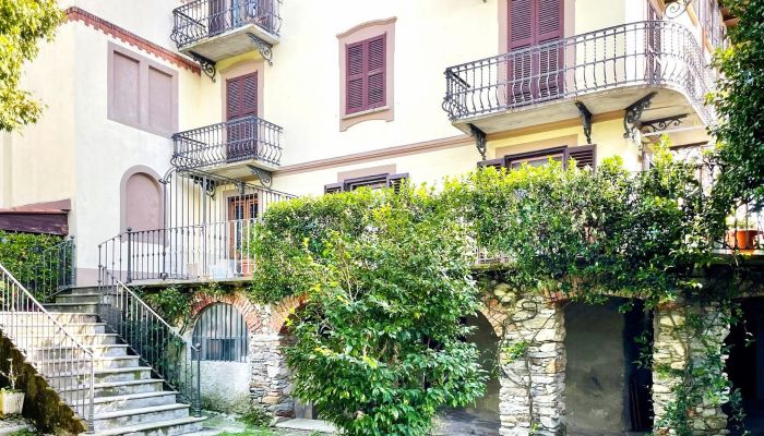 Apartmán v historické budově na prodej Verbania, Piemonte,  Itálie