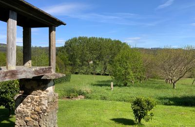 Venkovský dům na prodej Moeche, Sta Cruz de Moeche, Galicia, Umístění nemovitosti