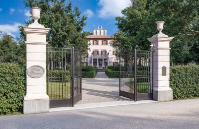 Historická vila na prodej Pontedera, Toscana, Přístup