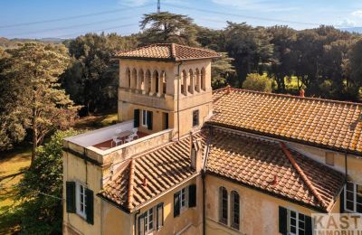 Historická vila na prodej Pisa, Toscana, Foto z dronu