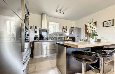 Venkovský dům na prodej Rodez, Occitanie, Kuchynĕ
