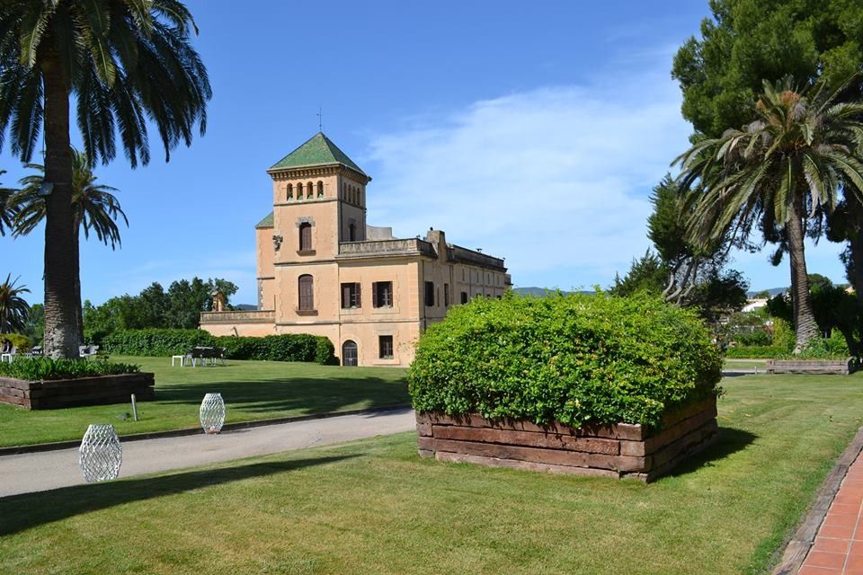 Santa Oliva, Katalánsko na prodej