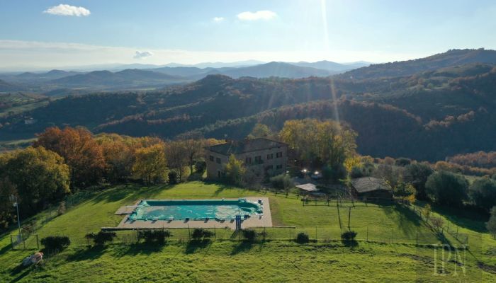 Venkovský dům na prodej 06019 Umbertide, Umbria,  Itálie