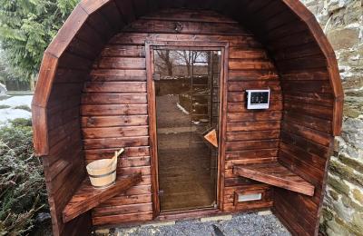 Zámek na prodej Astenet, Nierstraße 5, Wallonie, 6 Personen Sauna 