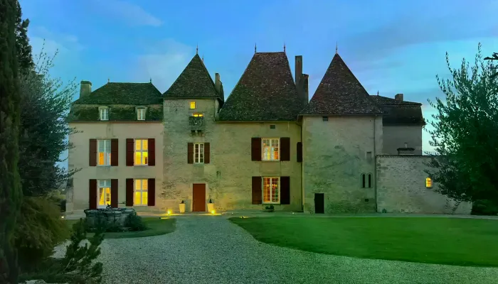 Zámek na prodej Monségur, Nouvelle-Aquitaine,  Francie