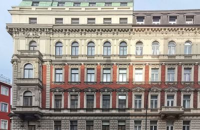 Nemovitosti, Historický hotel v centru Prahy