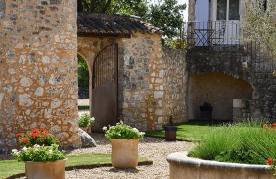 Historická nemovitost na prodej Occitanie, Nádvoří