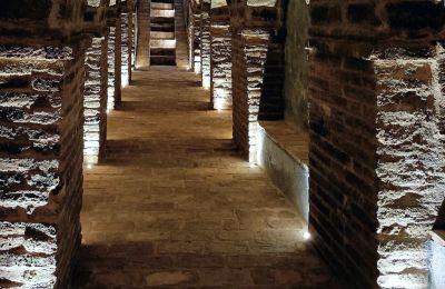 Nemovitosti, Historický dům ve starém centru Offidy