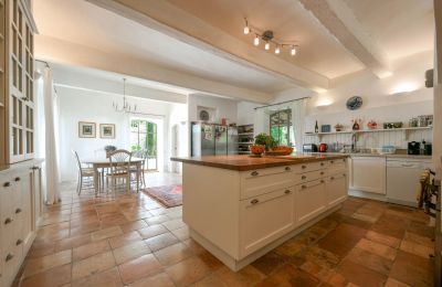 Zámeček na prodej Uzès, Occitanie, Kuchynĕ