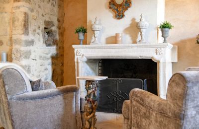 Historická nemovitost na prodej Uzès, Occitanie, Krb