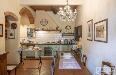 Venkovský dům na prodej Crespina, Toscana, Kuchynĕ