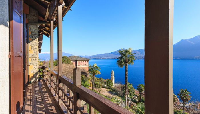 Historická nemovitost s výhledem na jezero Maggiore