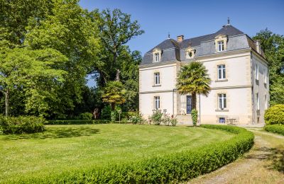 Historické nemovitosti, Pays de la Loire: zámeček na západě Francie, 30 minut na pláž