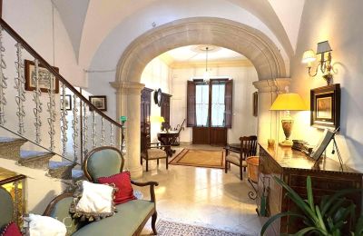 Městský palác na prodej Santa Margalida, Baleárské ostrovy, Vstupní hala