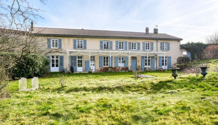 Zámeček na prodej Vaugneray, Auvergne-Rhône-Alpes,  Francie