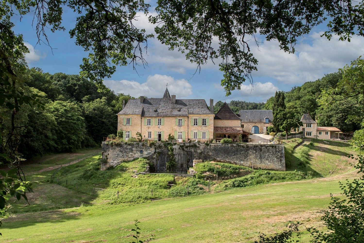 Obrázky Château avec gîtes et dépendances sur 67 hectares
