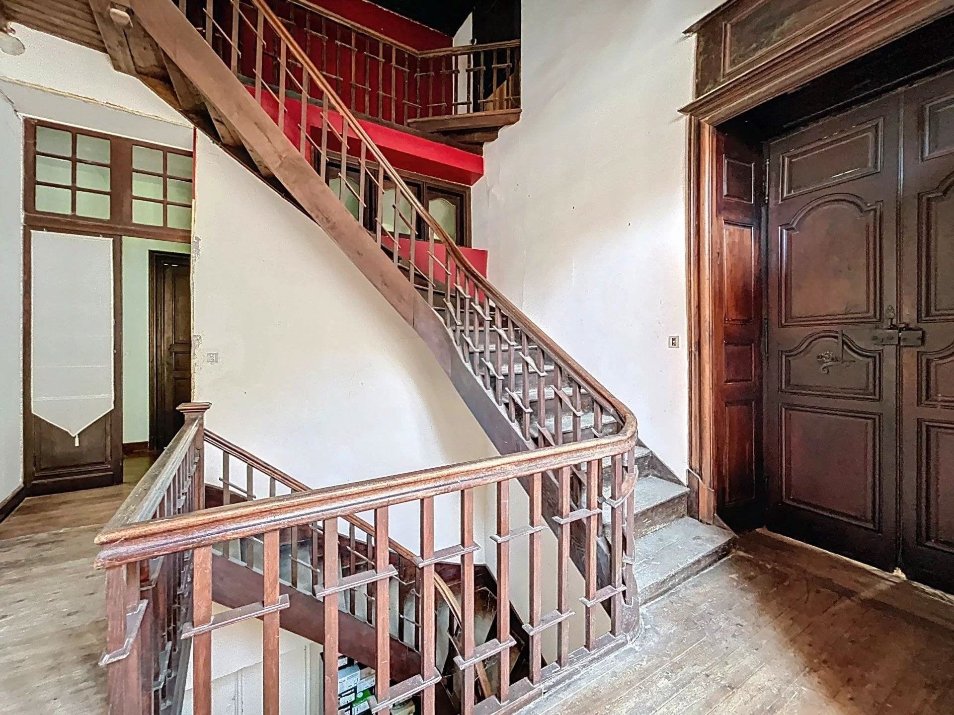 Obrázky Zámeček ze 17. století s bazénem a zahradou v Tournay